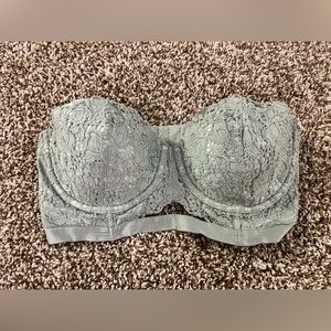 Victoria’s Secret Strapless Very Sexy bra